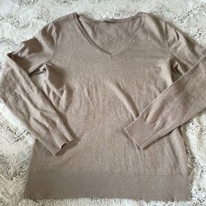 Loft V neck long sleeve sweater in tan
